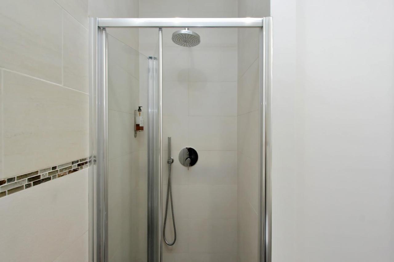 Trastevere Suites & Spa Рим Екстериор снимка
